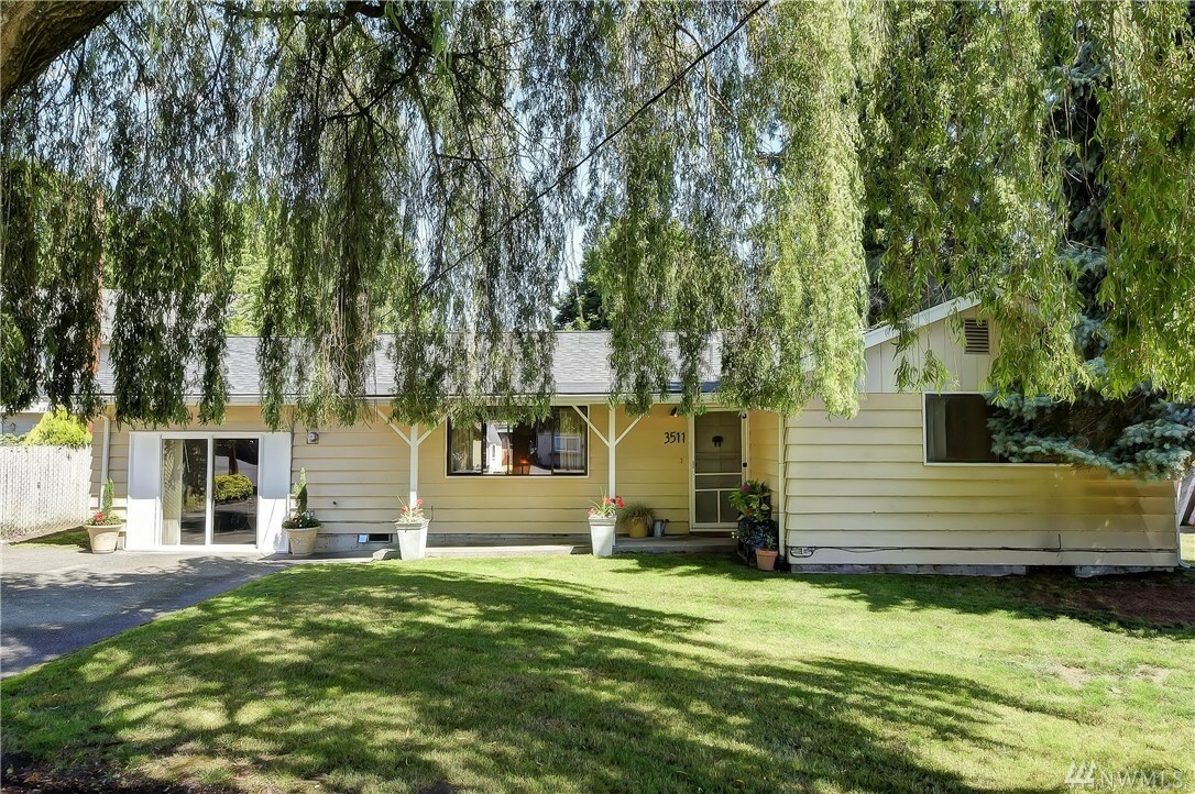 Property Photo:  3511 205th Place SW  WA 98036 