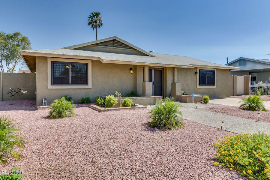 Property Photo: 2407 E Aldine Street AZ 85032