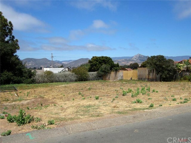 Property Photo:  716 Highland Drive  CA 93402 