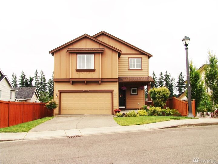 21317 SE 274th Place  Maple Valley WA 98038 photo