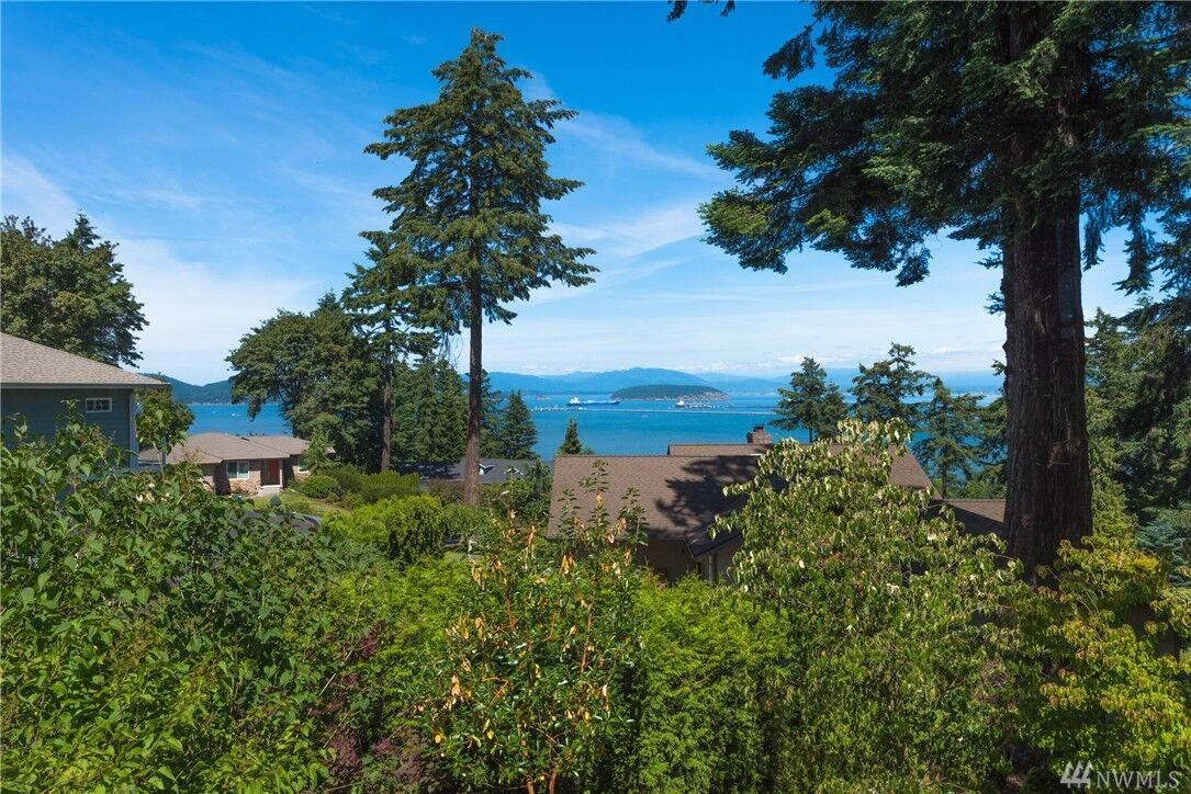 Property Photo: 4009 Whistle Lake Rd WA 98221