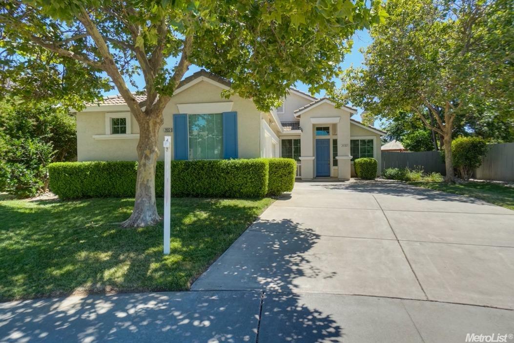 Property Photo:  2932 Babson Court  CA 95758 