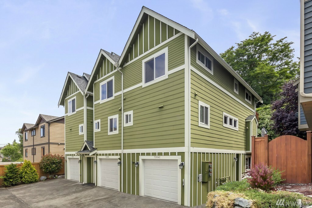 Property Photo:  7204 California Ave SW B  WA 98136 