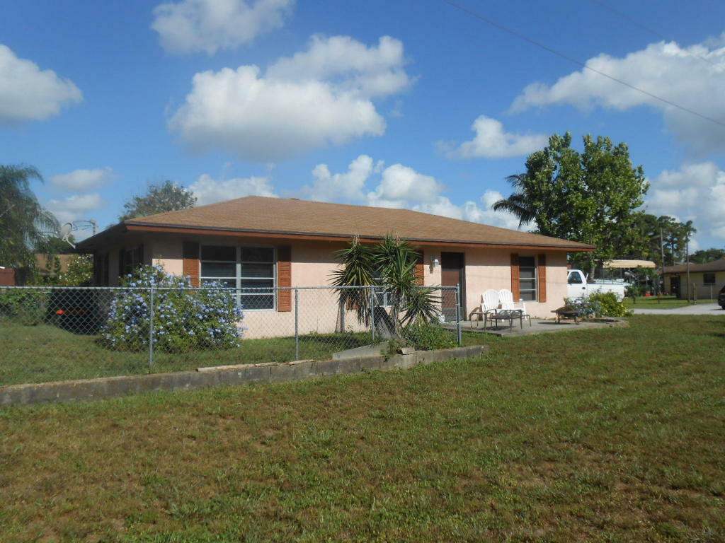 Property Photo:  4886 McConnell Street  FL 33463 