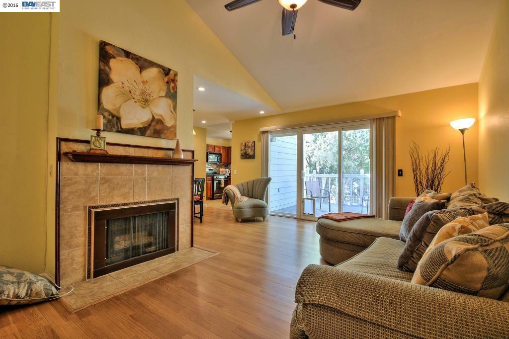 Property Photo:  3518 Knollwood Ter 203  CA 94536 