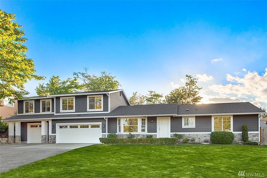 Property Photo: 9727 Slater Ave NE WA 98033
