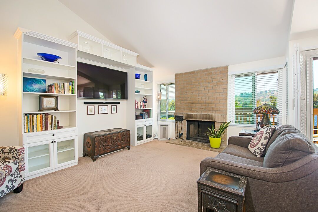 Property Photo:  5965 Gaines  CA 92110 