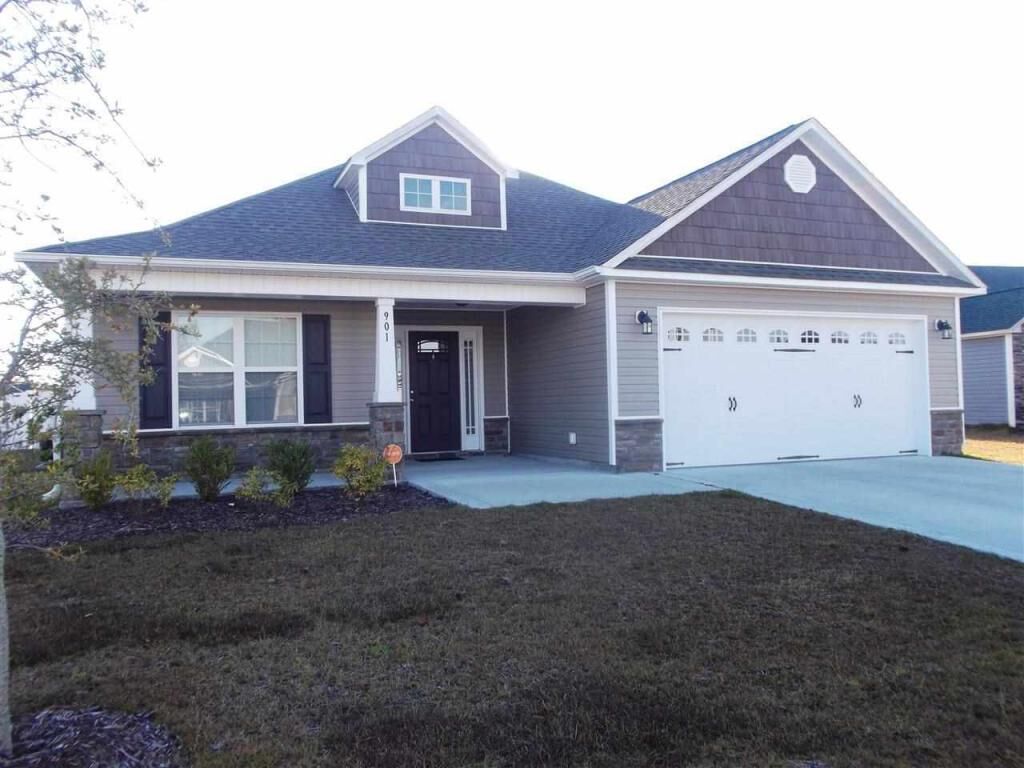 Property Photo:  901 Merlin Court  NC 28546 