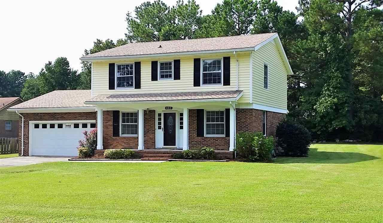 Property Photo:  803 Oakwood Avenue  NC 28546 