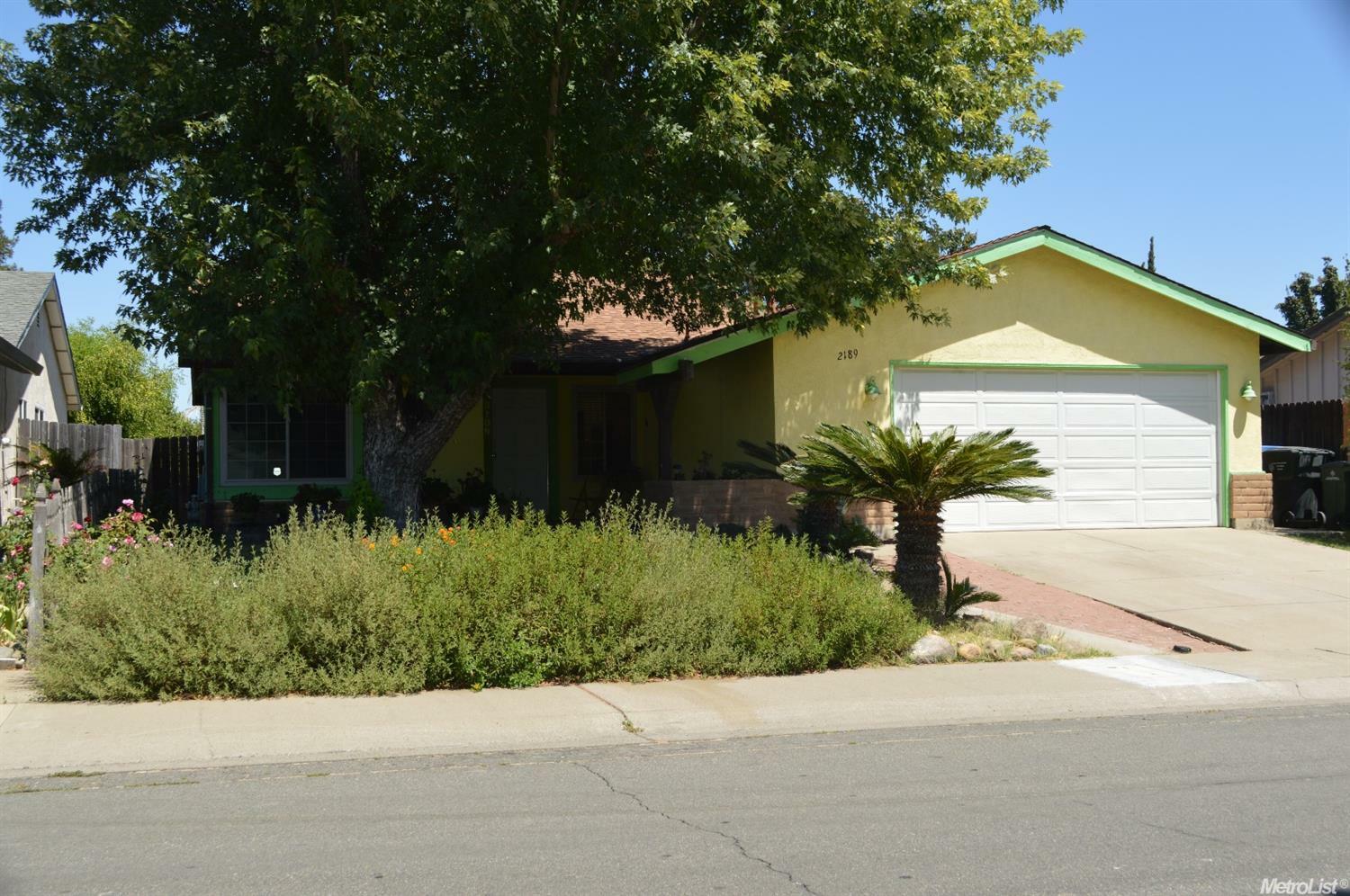 Property Photo:  2189 Glenrio Way  CA 95833 