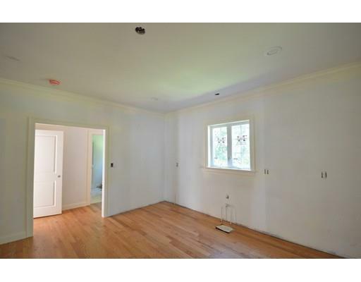 Property Photo: 37 Pine St 37 MA 01801