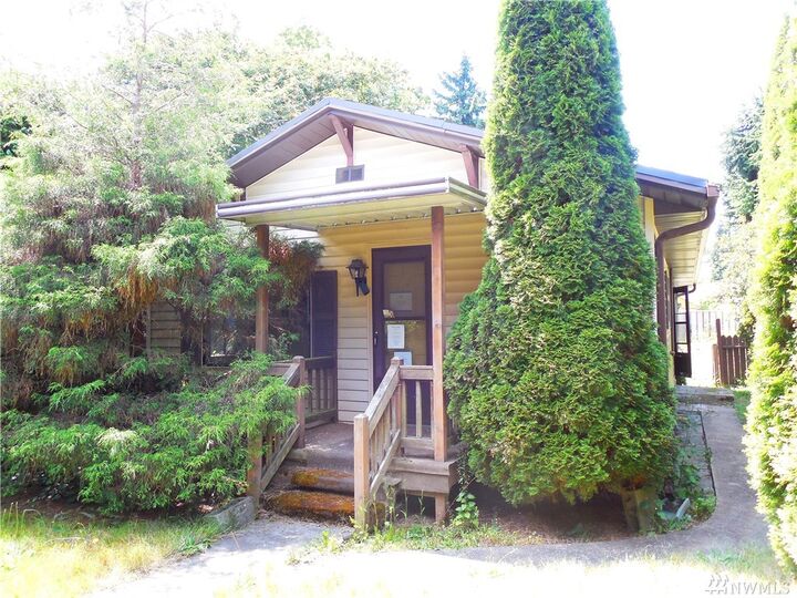 7115 31st Ave SW  Seattle WA 98126 photo