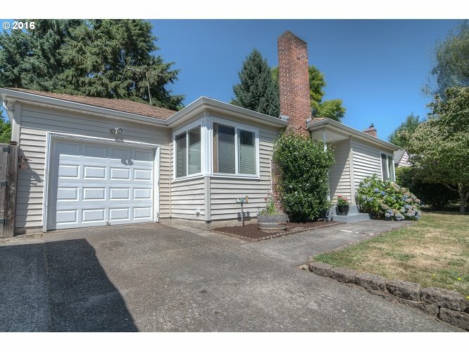 Property Photo:  3425 NE 89th Ave  OR 97220 