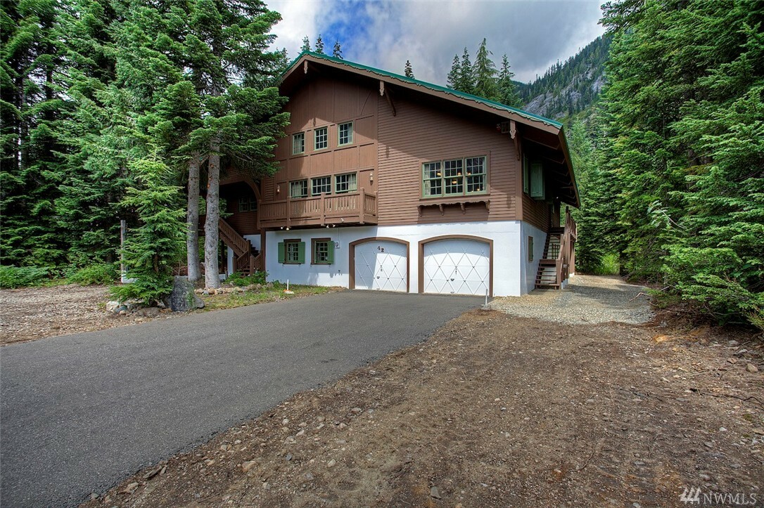 Property Photo:  42 Alpental Strasse  WA 98068 