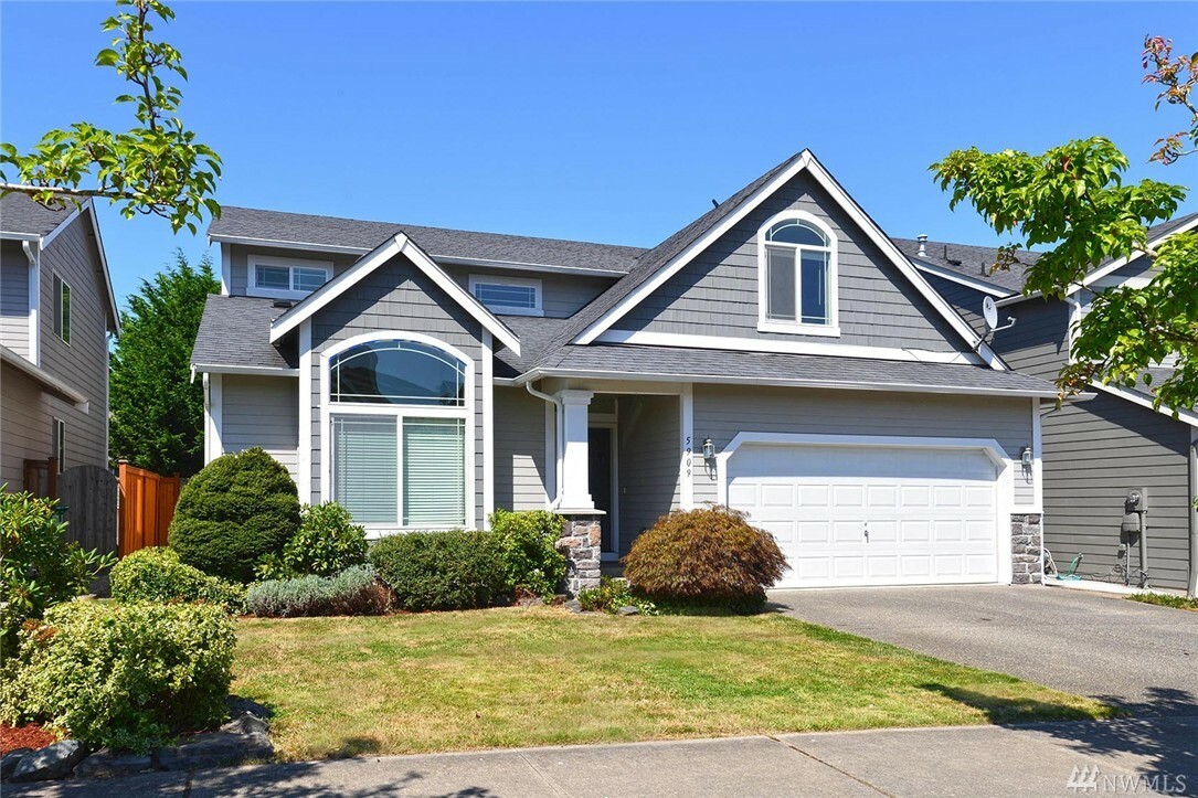 Property Photo: 5909 120th St SE WA 98296