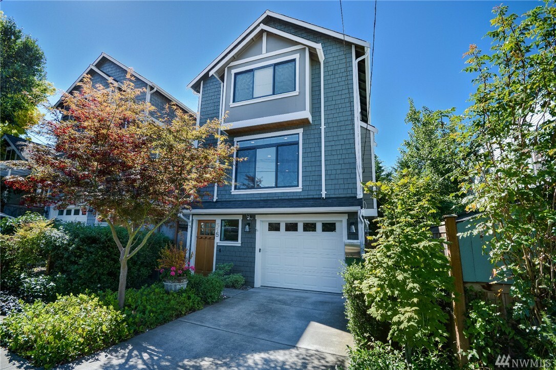 Property Photo:  515 NW 43rd St  WA 98107 