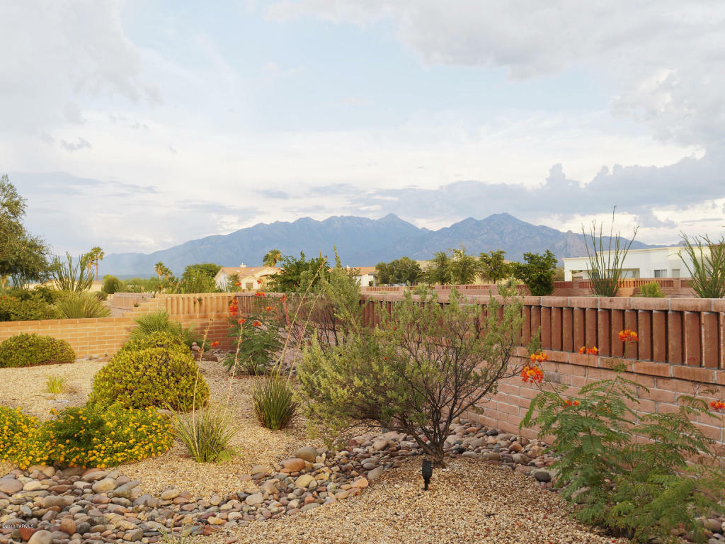 Property Photo:  1756 W Circulo De La Pinata  AZ 85622 