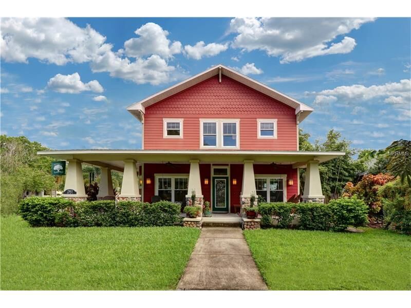 Property Photo: 2163 2nd Avenue N FL 33713