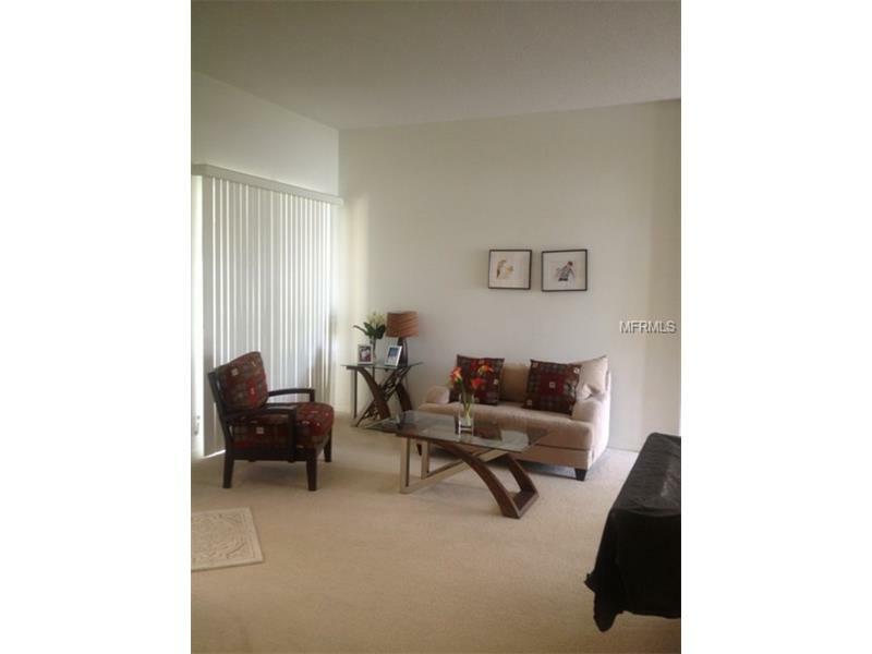 Property Photo: 9044 Willowbrook Circle FL 34212