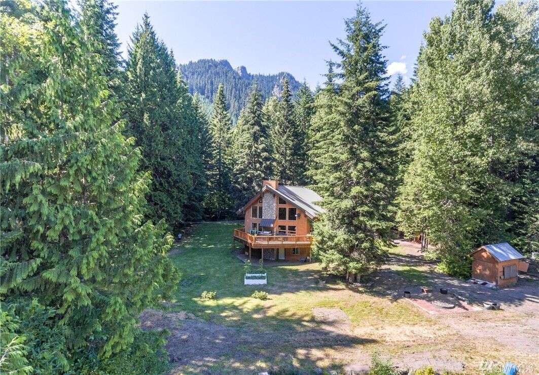 Property Photo:  4270 Kachess Lake Rd  WA 98925 