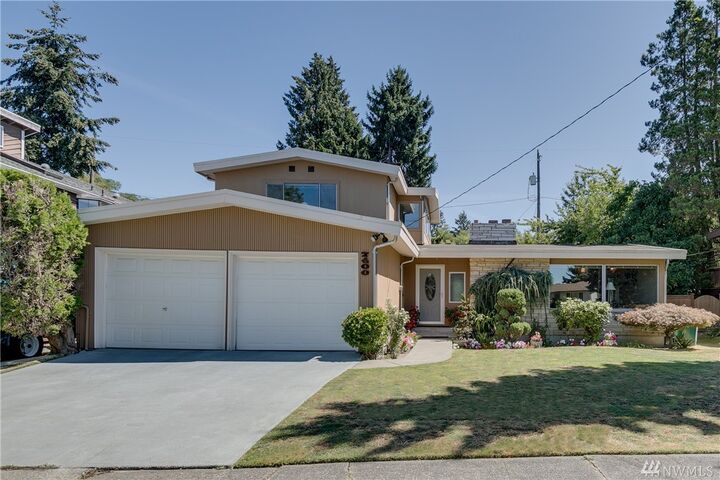 7400 26th Ave NE  Seattle WA 98115 photo