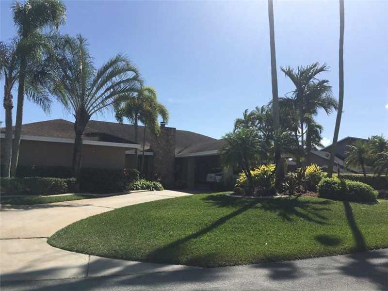 Property Photo:  9840 SW 130th St  FL 33176 