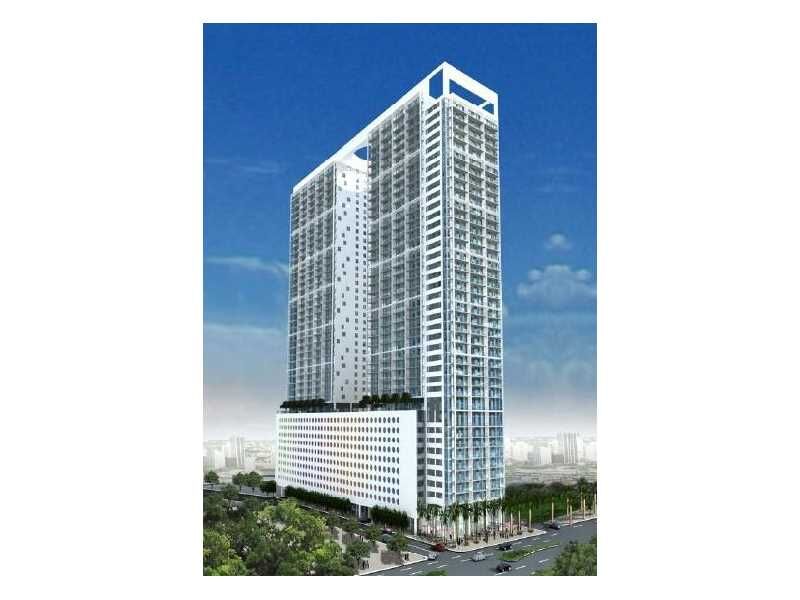 Property Photo: 55 SE 6th St 3705 FL 33131