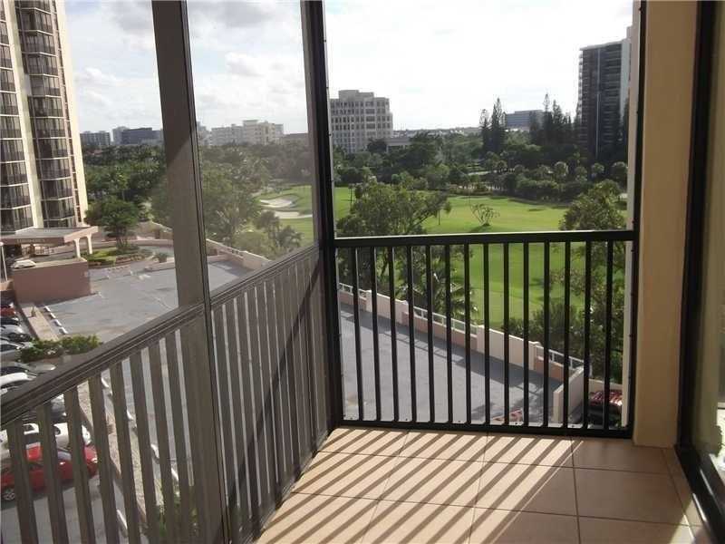 Property Photo:  20301 W Country Club Dr 729  FL 33180 