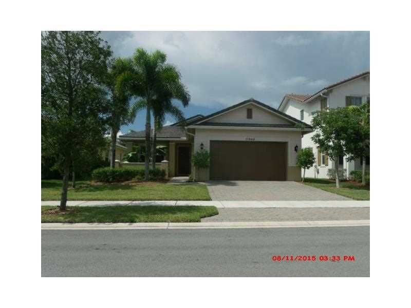 Property Photo:  11949 NW 83 Pl  FL 33076 