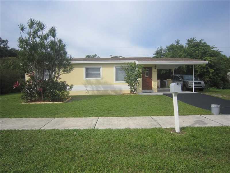 Property Photo: 20510 NW 20th Ct FL 33056