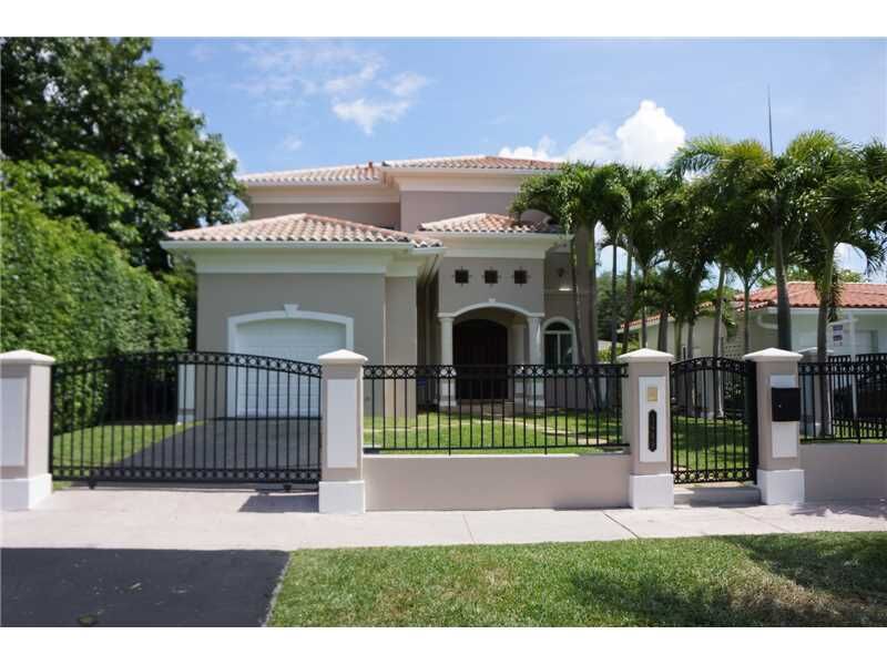 Property Photo:  1449 Certosa Av  FL 33146 