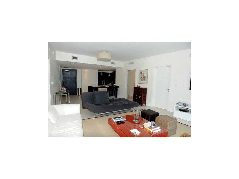 200 Biscayne Bl Wy 3103  Miami FL 33131 photo