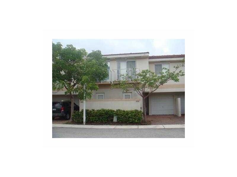 Property Photo:  8488 Lagos De Campo Bl 8488  FL 33321 