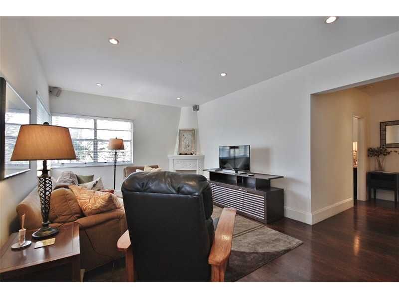 Property Photo:  1551 Meridian Av 201  FL 33139 