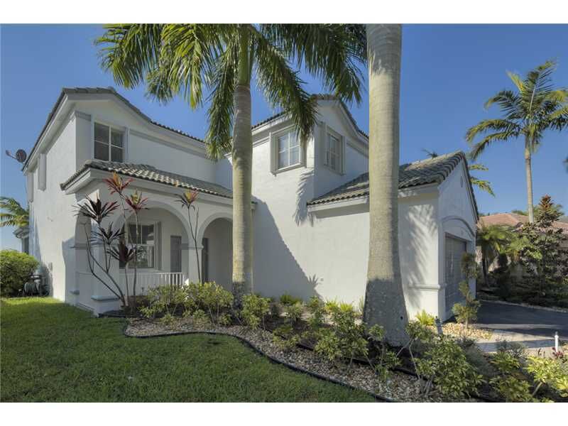 Property Photo:  1828 Aspen Ln  FL 33327 