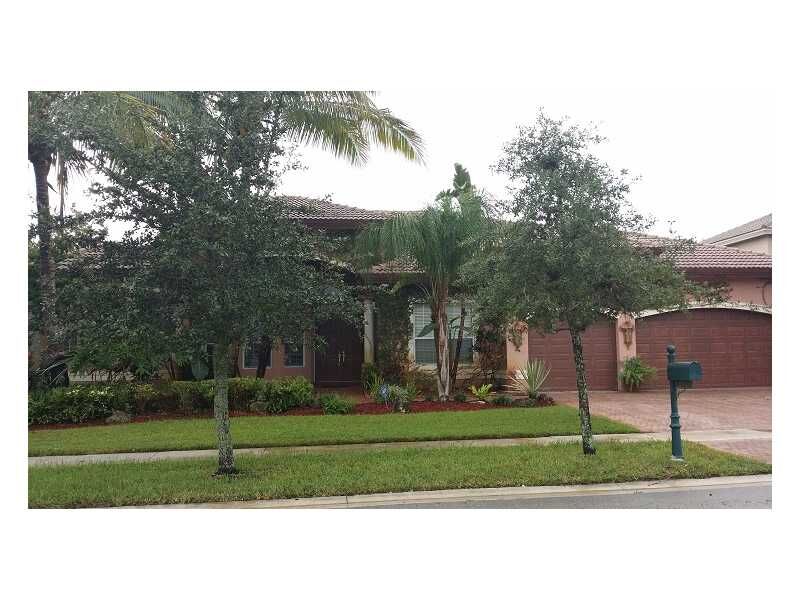 Property Photo:  18920 SW 39 Ct  FL 33029 