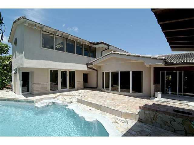 Property Photo: 1270 95 St FL 33154