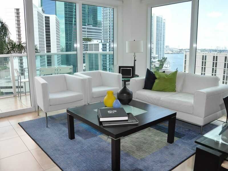 Property Photo:  41 SE 5 St 901  FL 33131 