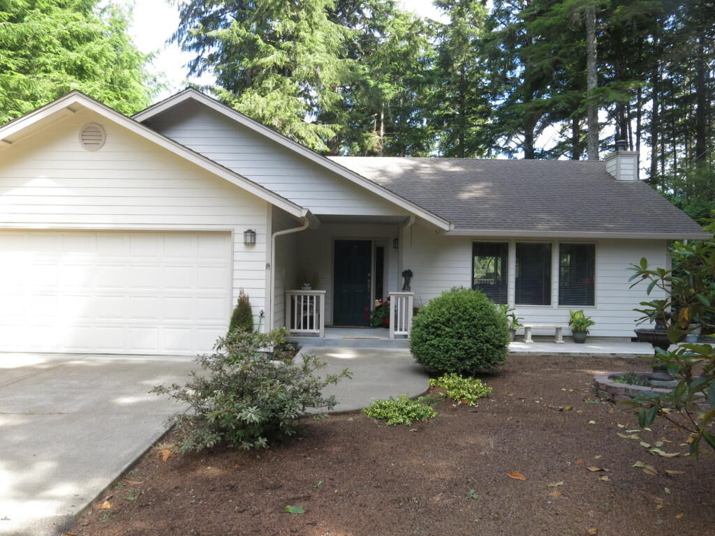 Property Photo:  531 Ocean View  OR 97388 