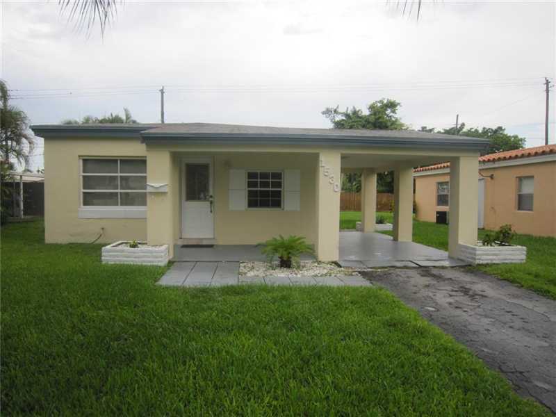 Property Photo: 1530 NE 171 St FL 33162
