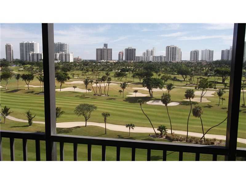 Property Photo:  20335 W Country Club Dr 908  FL 33180 