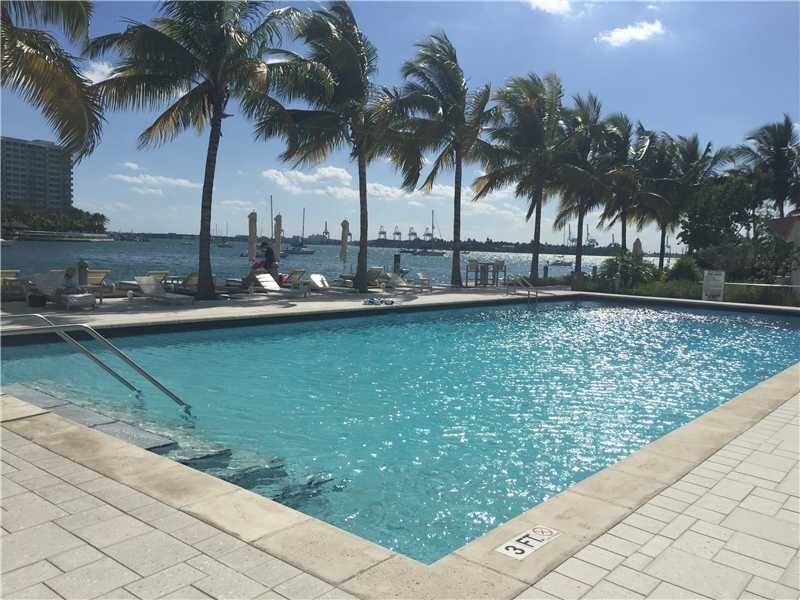 Property Photo: 20 Island Av 415 FL 33139