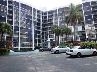 Property Photo: 400 Leslie Dr 327 FL 33009