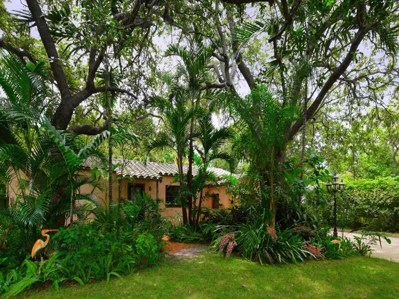 Property Photo:  11704 NE 11 Av  FL 33161 
