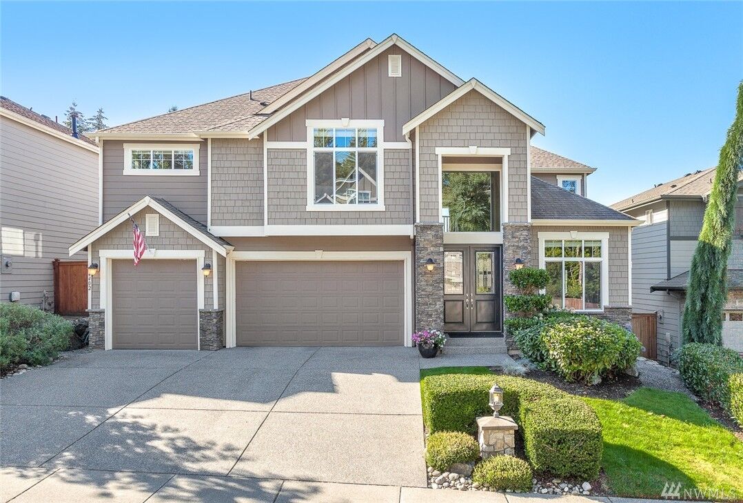 Property Photo:  4402 216th Place SE  WA 98021 