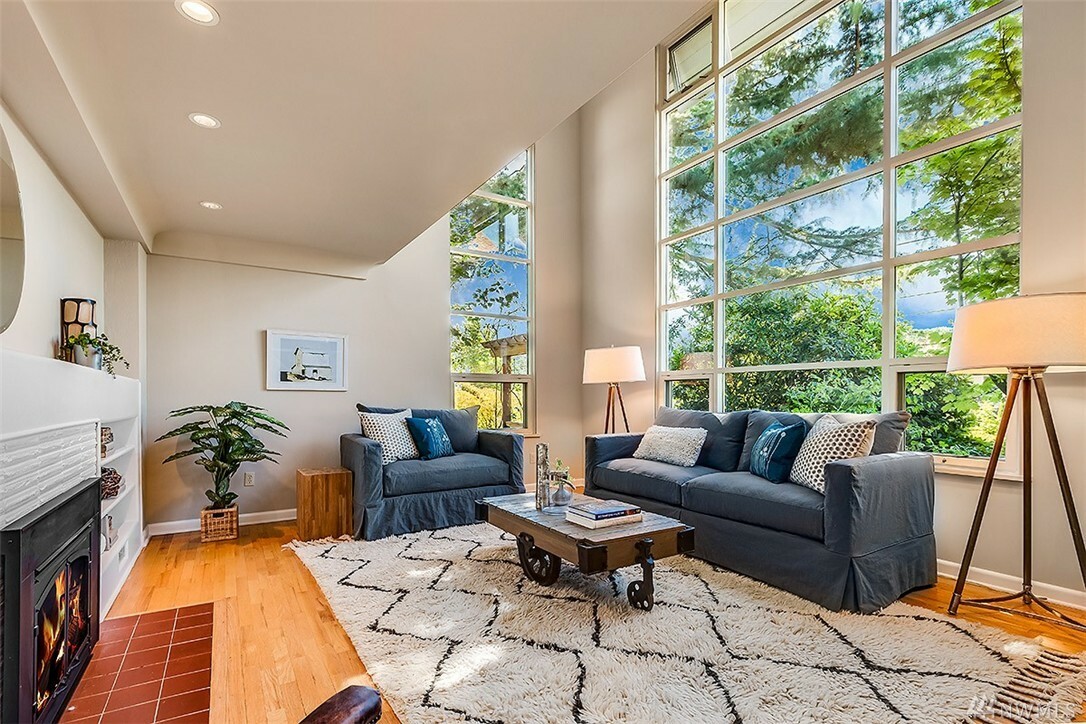 Property Photo: 4746 45th Ave NE WA 98105