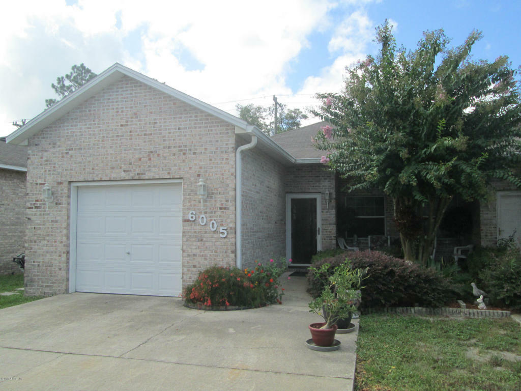 Property Photo:  6005 Brookehavens Lane  FL 32177 