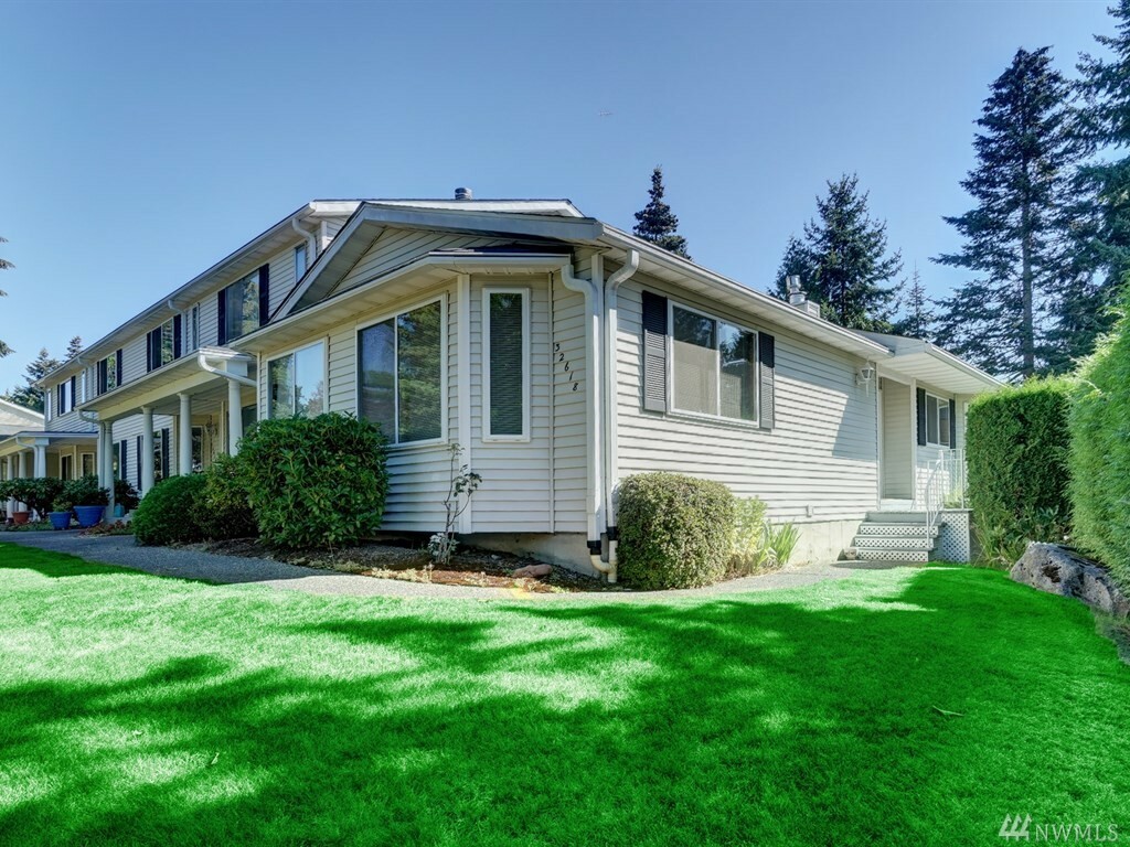 Property Photo: 32618 2nd Place S WA 98003