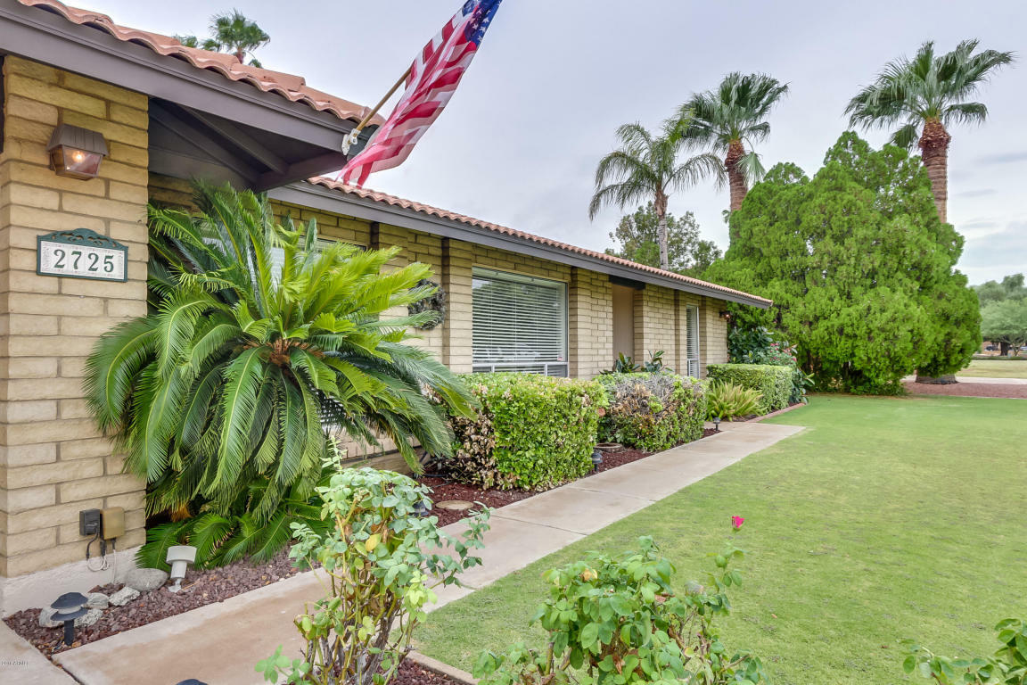 Property Photo:  2725 E Altadena Avenue  AZ 85028 