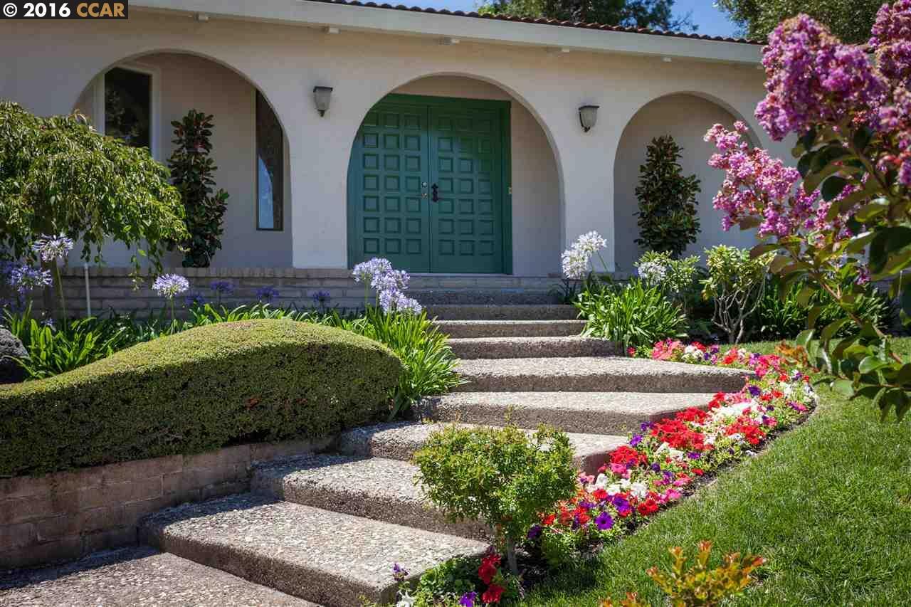 Property Photo: 10 Darnby Court CA 94563